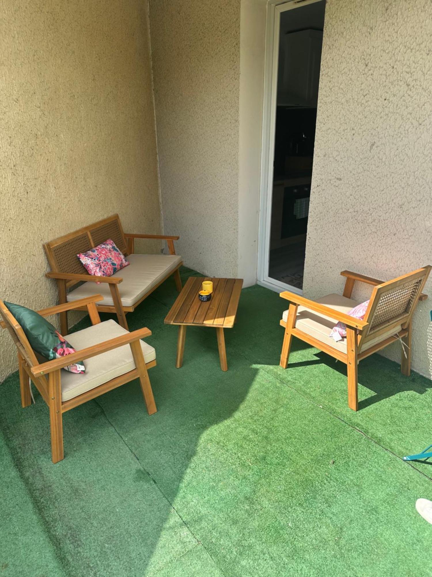 Appartement En Rez De Jardin Tout Equipe 弗洛恩斯 外观 照片